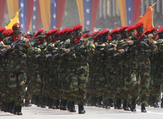Ejército de Venezuela ratifica “lealtad incondicional” a presidente Chávez