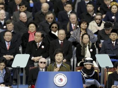 Celebrada toma de posesión de presidenta surcoreana Park Geun Hye