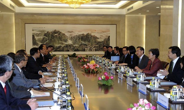 China y ASEAN profundizan asociación estratégica 