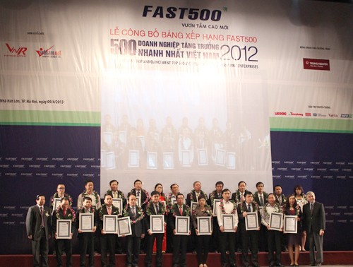 Anuncian las 500 empresas con mayor ingreso en Vietnam en 2012