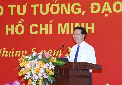 Promueven el seguimiento del ejemplo moral de Ho Chi Minh en el aparato político de Vietnam