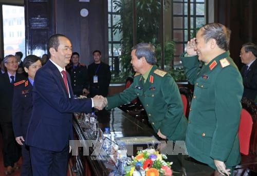 Presidente vietnamita dirige las nuevas tareas para el sector fiscal nacional