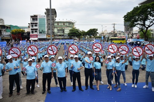 Diversas actividades de divulgación sobre consecuencias del tabaquismo en Vietnam