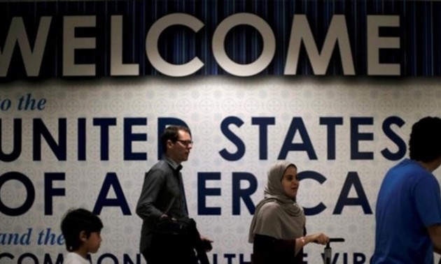 Estados Unidos anuncia límites para solicitudes de asilo migrante