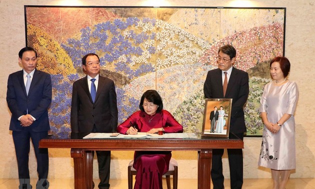 Vicepresidenta vietnamita congratula al nuevo emperador japonés