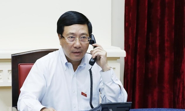 Cancilleres de Vietnam y Singapur sostienen conversación telefónica sobre el anuncio de Lee Hsien Loong