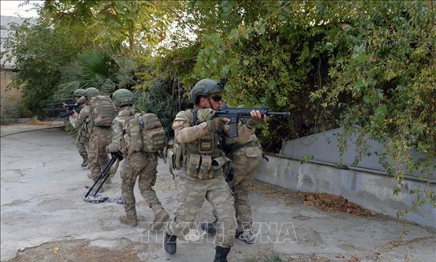 Turquía amenaza con seguir atacando milicias kurdas en Siria