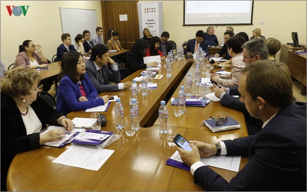 Efectúan coloquio sobre papel de Vietnam en la cooperación entre Rusia y Asean