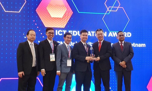 Tres entidades vietnamitas reciben premios de informática de Asia y Oceanía