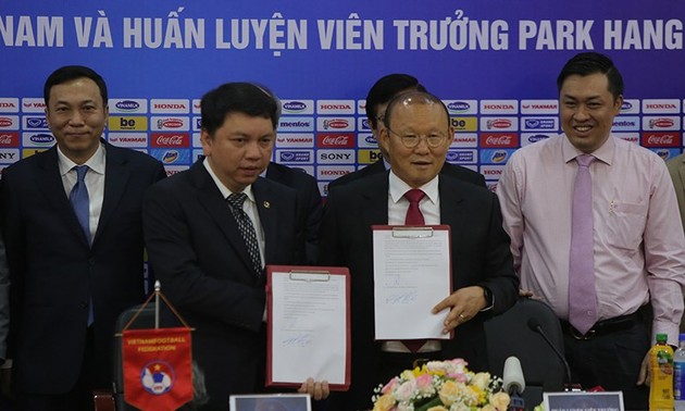 Fútbol masculino de Vietnam crece bajo la guía del surcoreano Park Hang-seo