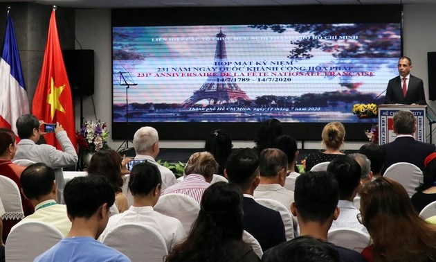 Vietnam y Francia fortalecen asociación estratégica
