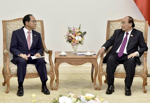 Vietnam favorece la operación de las empresas surcoreanas, afirma el premier