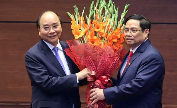 Más felicitaciones a los nuevos dirigentes de Vietnam