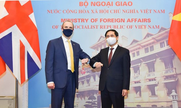 Vietnam y Reino Unido fortalecen la asociación estratégica bilateral