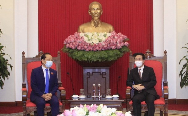 Vietnam da prioridad al fortalecimiento de las relaciones con Camboya