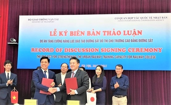 JICA apoya al sector ferroviario de Vietnam en capacitación de personal