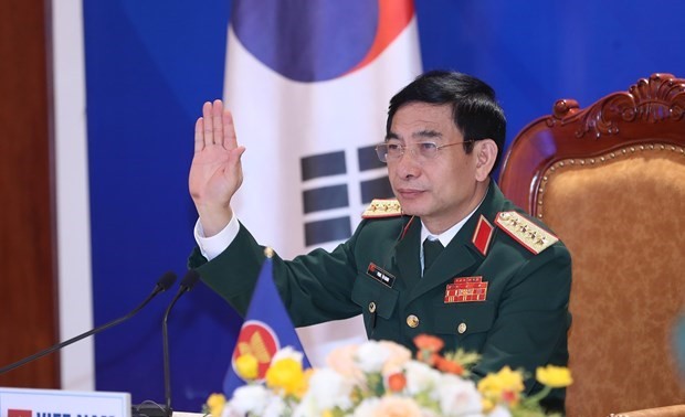 Vietnam participa en Reunión Informal de Ministros de Defensa ASEAN-Corea del Sur
