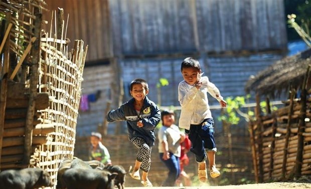 Celebran el Día Mundial del Niño en Vietnam