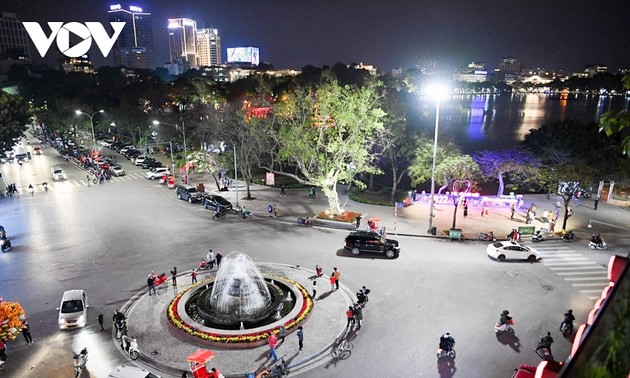 Los vietnamitas reciben el Año Nuevo Lunar del Tigre con muchas esperanzas