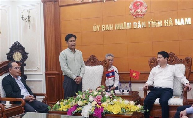 Delegación del Ministerio de Justicia de Laos visita provincia vietnamita de Ha Nam