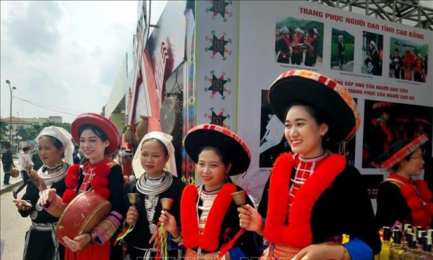 Honran los valores culturales tradicionales de la comunidad étnica Dao