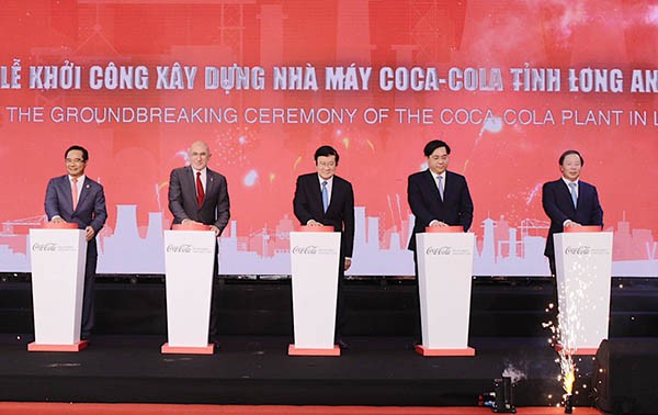 Coca-Cola construye su mayor planta en Vietnam