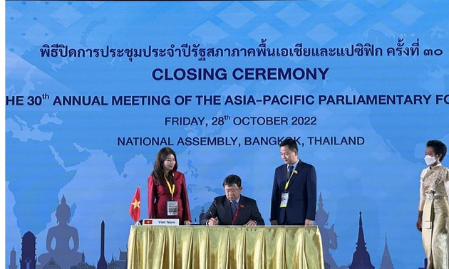 Vietnam participa activamente en la 30a Reunión del Foro Parlamentario Asia-Pacífico