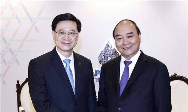 Presidente vietnamita se reúne con el jefe ejecutivo de Hong Kong