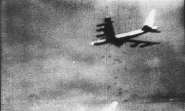 Académico estadounidense: la campaña de bombardeos Linebacker II fue un error