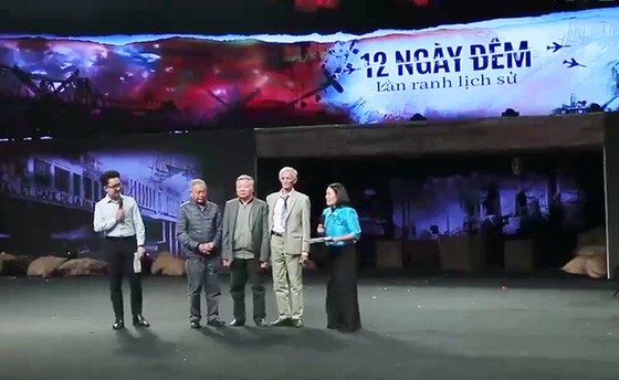 Programa de televisión en directo “12 días y noches – momentos históricos”