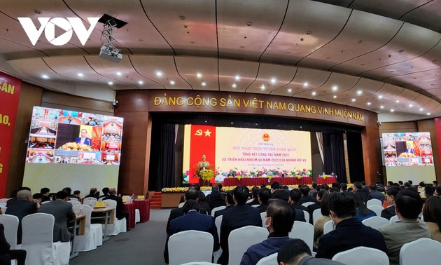 Primer ministro vietnamita orienta tareas del Ministerio del Interior para 2023