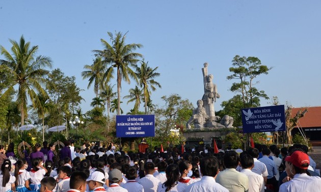 Conmemoran los 55 años de la masacre de Son My en Quang Ngai