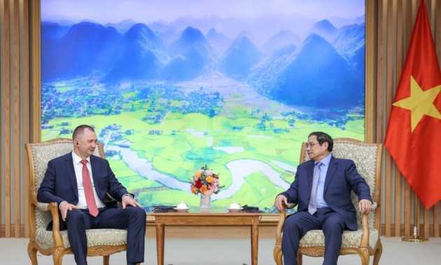 Primer ministro vietnamita recibe al ministro del Interior de Bielorrusia