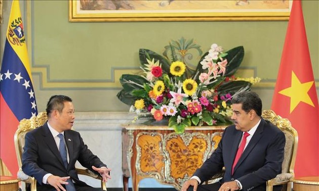 Venezuela espera profundizar la amistad tradicional y cooperación multifacética con Vietnam