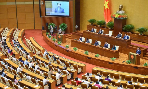 Terminan las interpelaciones en el quinto periodo de sesiones del Parlamento de Vietnam