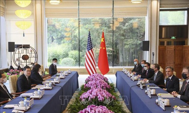 Ministros de Relaciones Exteriores de Estados Unidos y China sostienen conversaciones