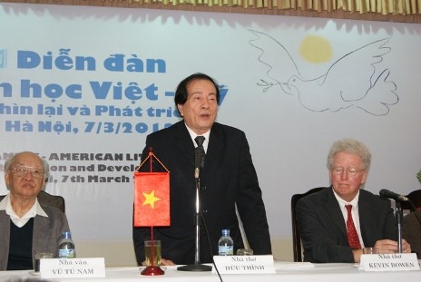 Escritores vietnamitas y estadounidenses intensifican intercambio