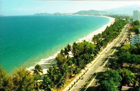 Devolver la belleza natural a las playas de Nha Trang