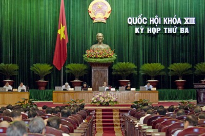 Parlamento vietnamita prosigue los debates en tercer período de sesiones