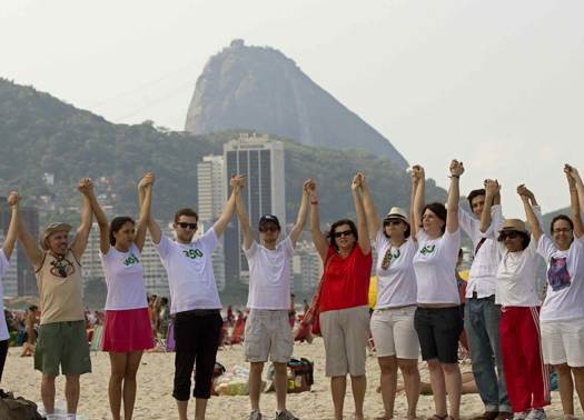 Organizaciones no gubernamentales instan en Río+20  a proteger océanos