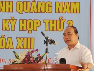 Prosiguen contactos entre disputados vietnamitas y electores