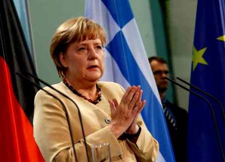 Canciller alemana quiere mantener a Grecia en Eurozona