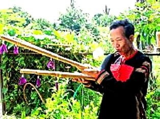 Artesano Ama H´Loan, protector de instrumentos musicales de Tay Nguyen