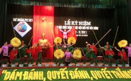 Prosiguen actividades conmemorativas por Victoria de Dien Bien Phu en el cielo