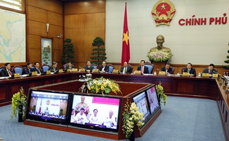 Vietnam determinado a superar dificultades y desarrollar la economía
