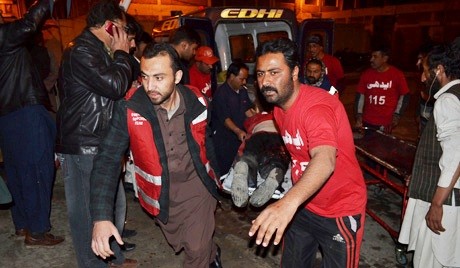 Pakistán: 17 soldados muertos y 25 heridos en explosión de bombas