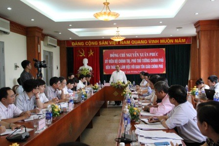 Dirigente vietnamita llama a aumentar actividades diplomáticas relativas con la religión