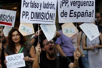 España: Indignados exigen dimisión de Mariano Rajoy
