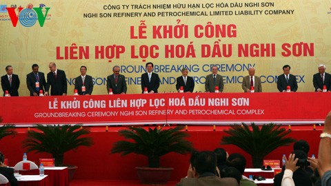 Inician construcción de la mayor refinería de Vietnam en Thanh Hoa