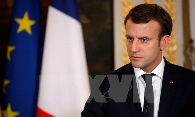 France urges powers to stop interfering in Lebanon